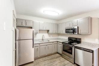 The Kensington in Columbia, TN - Building Photo - Interior Photo