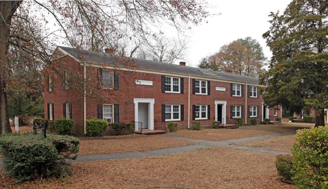 Park Court Apartments in Camden, SC - Building Photo