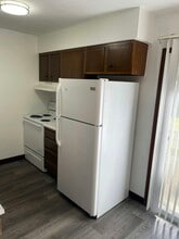 4163 W Ridge Rd in Erie, PA - Building Photo - Building Photo