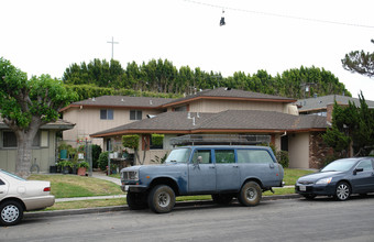 Laguna Apartments in Garden Grove, CA - Building Photo - Building Photo