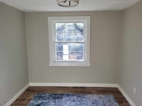 324 Monponsett St in Halifax, MA - Building Photo - Building Photo