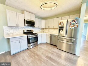 21 Joyner Ct in Trenton, NJ - Building Photo - Building Photo