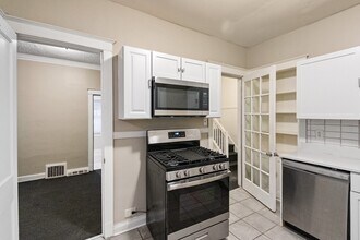8950 S Bishop St in Chicago, IL - Building Photo - Building Photo