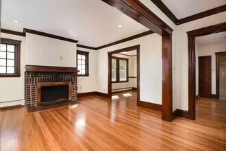 59 Goodenough St, Unit 2 in Boston, MA - Building Photo - Building Photo