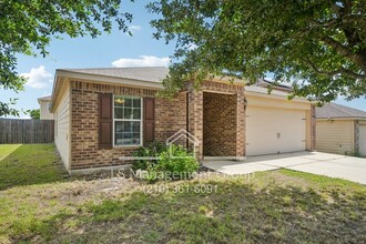 6103 Flower Meadow in San Antonio, TX - Building Photo - Building Photo