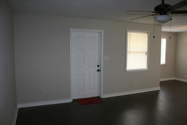 2308 Sylvan Ct in Tallahassee, FL - Building Photo - Building Photo