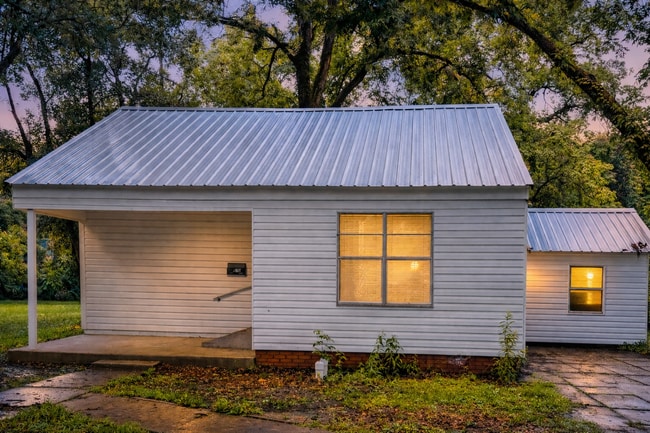 property at 2418 Alma St