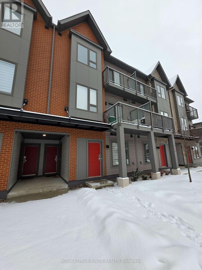 2635 William Jackson Dr in Pickering, ON - Building Photo - Building Photo