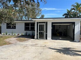 3835 Arlington St in Ft. Myers, FL - Building Photo