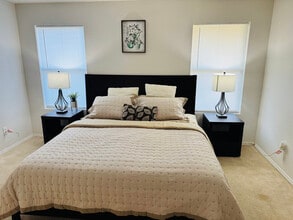 12803 Capri in San Antonio, TX - Foto de edificio - Building Photo