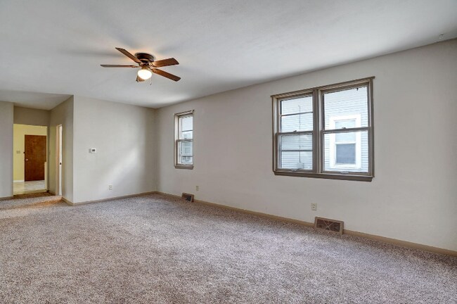 1929 Case Ave in Racine, WI - Foto de edificio - Building Photo