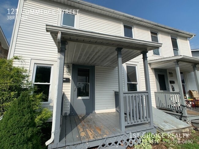 property at 121 Commerce St