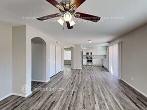 4823 W Beautiful Ln in Phoenix, AZ - Foto de edificio - Building Photo