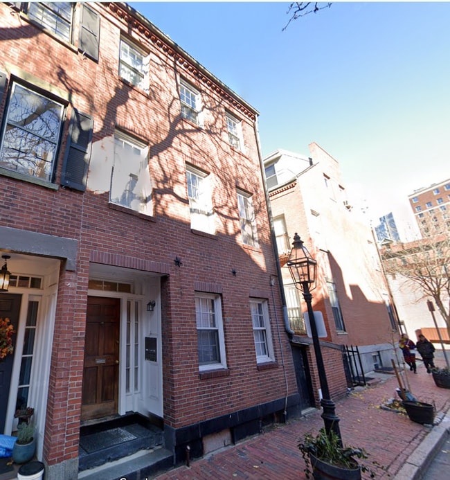 property at 2 Melrose St