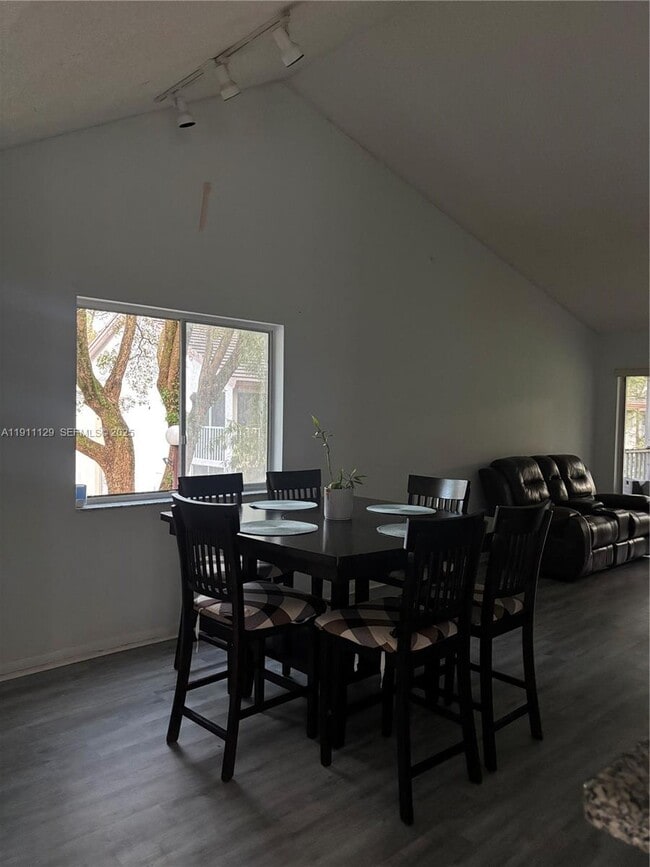 9081 SW 138th Pl in Miami, FL - Building Photo - Building Photo