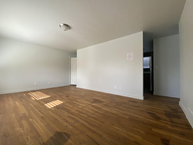 189 Tennyson Ave in Sandy, UT - Building Photo - Building Photo