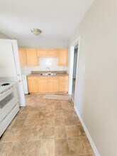 2607 Wildwood Dr in Greensboro, NC - Building Photo - Building Photo