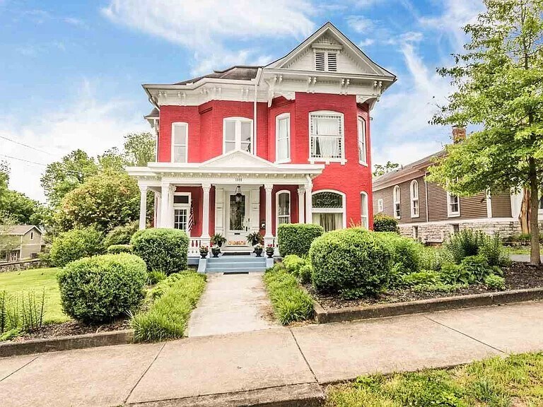 1338 College St, Unit Upstairs in Bowling Green, KY - Building Photo