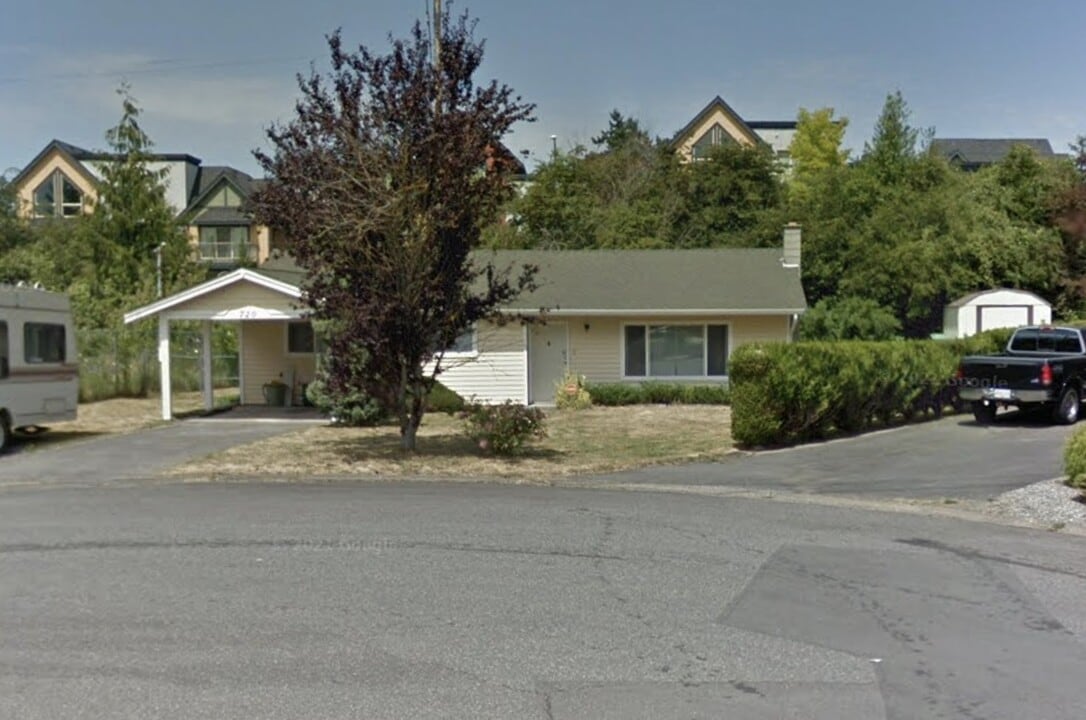 720 McBride Pl in Nanaimo, BC - Building Photo