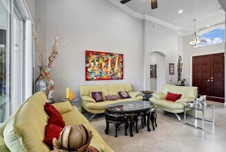 7823 Bridlington Dr in Boynton Beach, FL - Foto de edificio - Building Photo