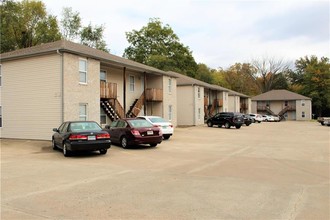 Main Court Apartments in Warrensburg, MO - Building Photo - Other