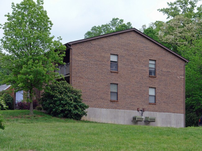 42 E Lakeside Ave in Fort Mitchell, KY - Foto de edificio - Building Photo