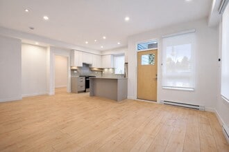 13777-1375A 75a Ave in Surrey, BC - Building Photo - Building Photo