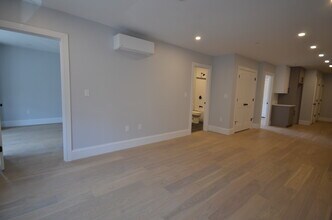 355 Market St, Unit 302 in Boston, MA - Building Photo - Building Photo