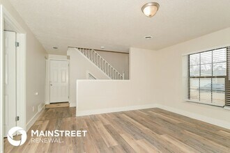 1723 Lynncove Ln in St. Charles, MO - Building Photo - Building Photo