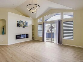 14211 East 1st Drive, Unit 307 in Aurora, CO - Building Photo