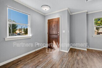 1342 N Sicily Ln in Fayetteville, AR - Building Photo - Building Photo