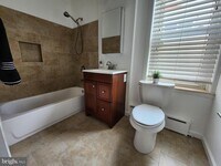 2327 S Rosewood St photo'