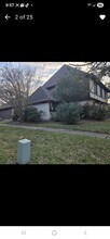 9003 Haverstock Dr in Houston, TX - Building Photo - Building Photo
