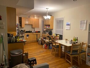 23 Aspinwall Ave in Brookline, MA - Foto de edificio - Building Photo