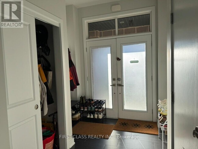 11 Denarius Cresent in Richmond Hill, ON - Building Photo - Building Photo