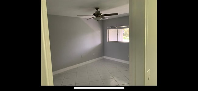 6720 Arbor Dr, Unit 210 in Miramar, FL - Building Photo - Building Photo