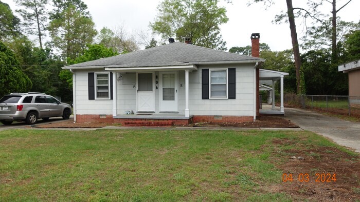 806 Rodie Ave in Fayetteville, NC - Building Photo