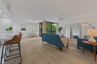955 Egret Cir-Unit -310 in Delray Beach, FL - Building Photo - Building Photo