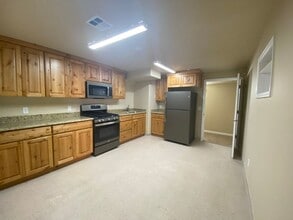 1045 Canyon St in Hildale, UT - Building Photo - Building Photo