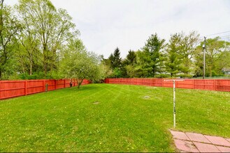 5742 Pillory Way in Indianapolis, IN - Building Photo - Building Photo