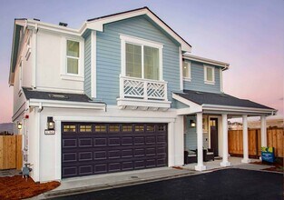 Riverfront in Petaluma, CA - Building Photo - Building Photo