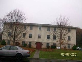 1347 Robinhood Ln Apartments