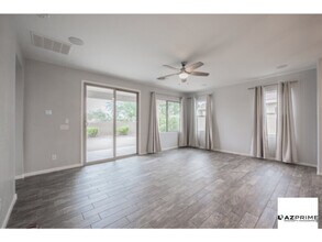 26107 N 121st Ave in Peoria, AZ - Foto de edificio - Building Photo