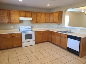 112 Willow Run in Cibolo, TX - Building Photo - Building Photo