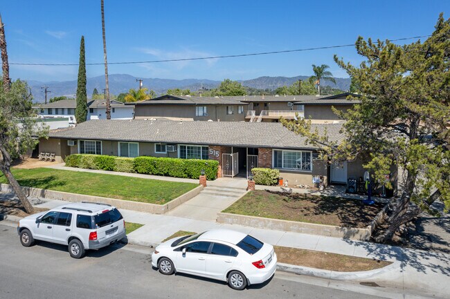 515 Claraday St in Glendora, CA - Foto de edificio - Primary Photo