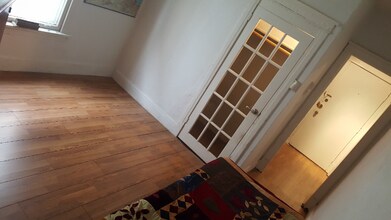 7330 S Yates Blvd in Chicago, IL - Foto de edificio - Building Photo