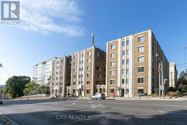 property at 396 Avenue Rd