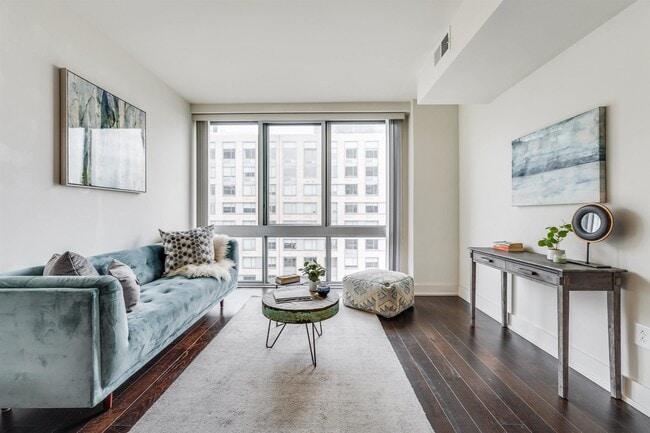 201 Marin Blvd in Jersey City, NJ - Building Photo - Building Photo