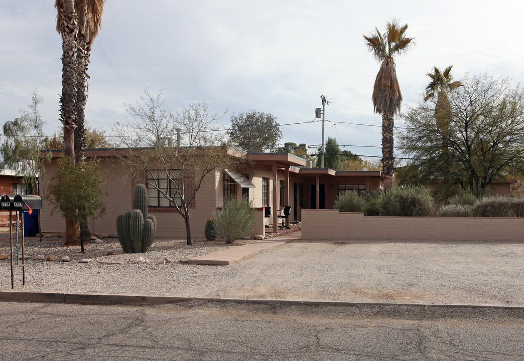 2640-2706 E Linden St in Tucson, AZ - Foto de edificio