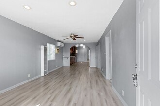 13359 Filmore St in Los Angeles, CA - Building Photo - Building Photo